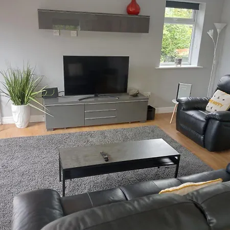 Street Retreat Apartment *